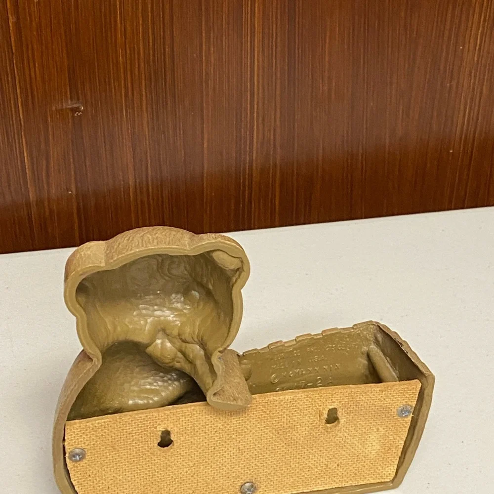 Vintage Homco Teddy Bear Wall Pocket Planter
